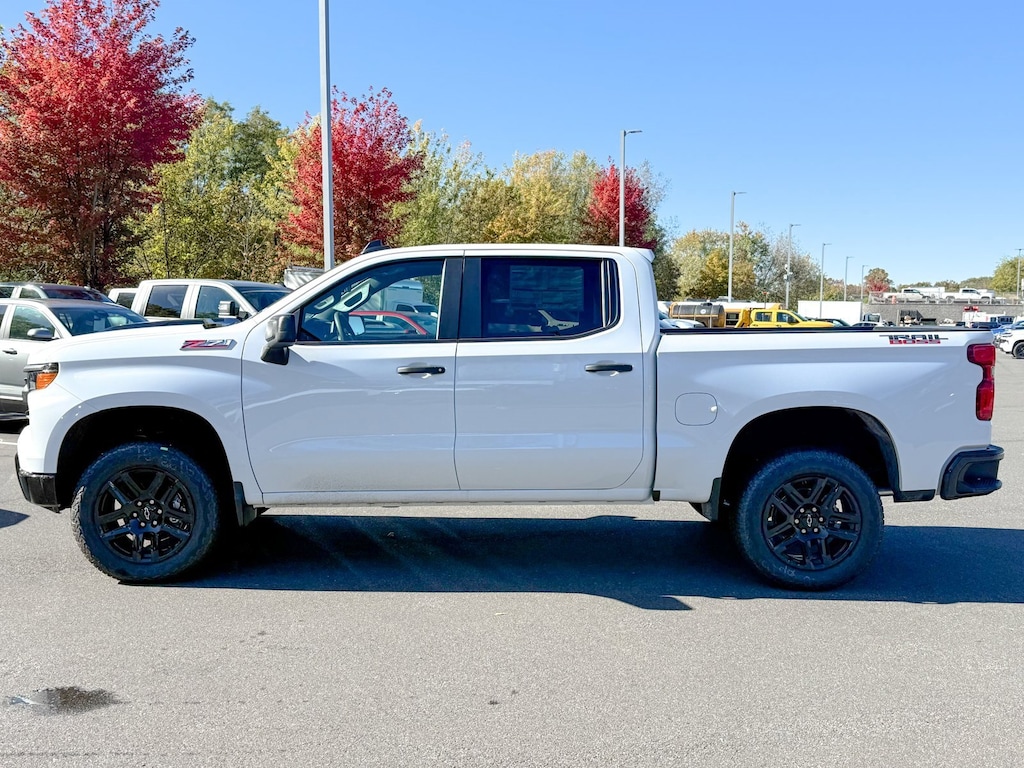 New 2026 Chevrolet Silverado 1500 Custom Trail Boss Truck Crew Cab
