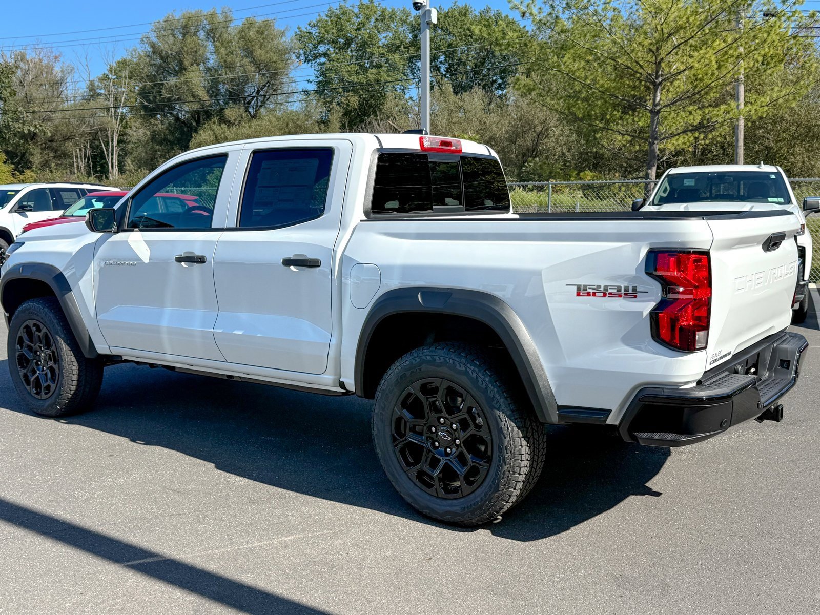 2026 Chevrolet Colorado Trail Boss photo 2