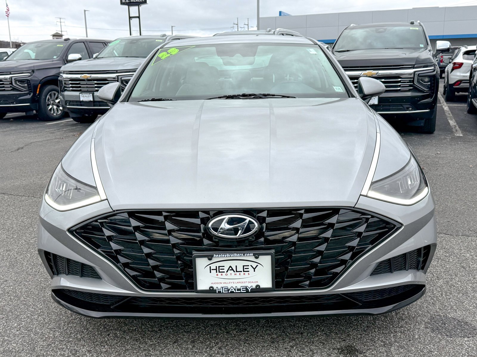 2023 Hyundai Sonata SEL photo 2