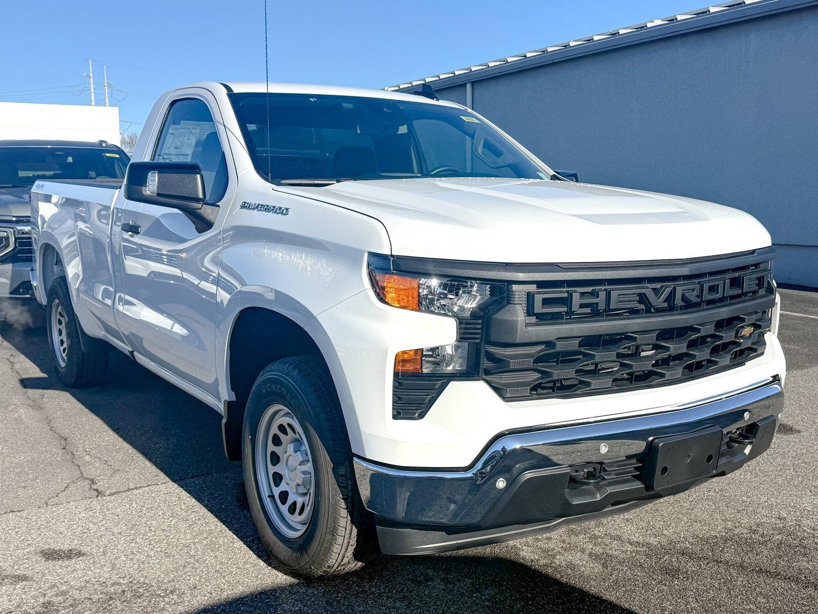 2026 Chevrolet Silverado Base's photo