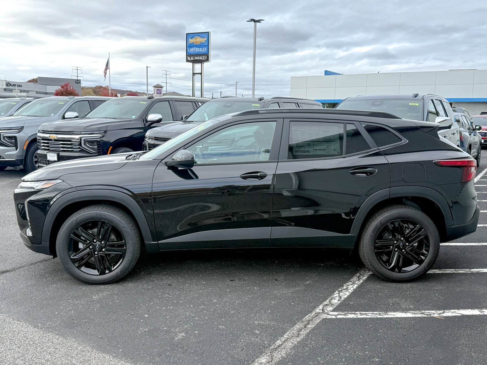 2026 Chevrolet Trax ACTIV photo 2