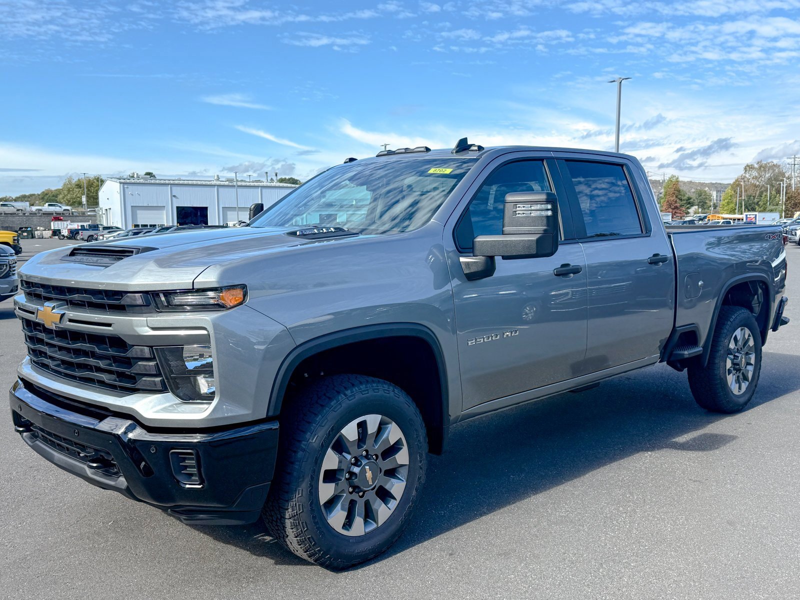 2026 Chevrolet Silverado 2500HD Custom photo 2