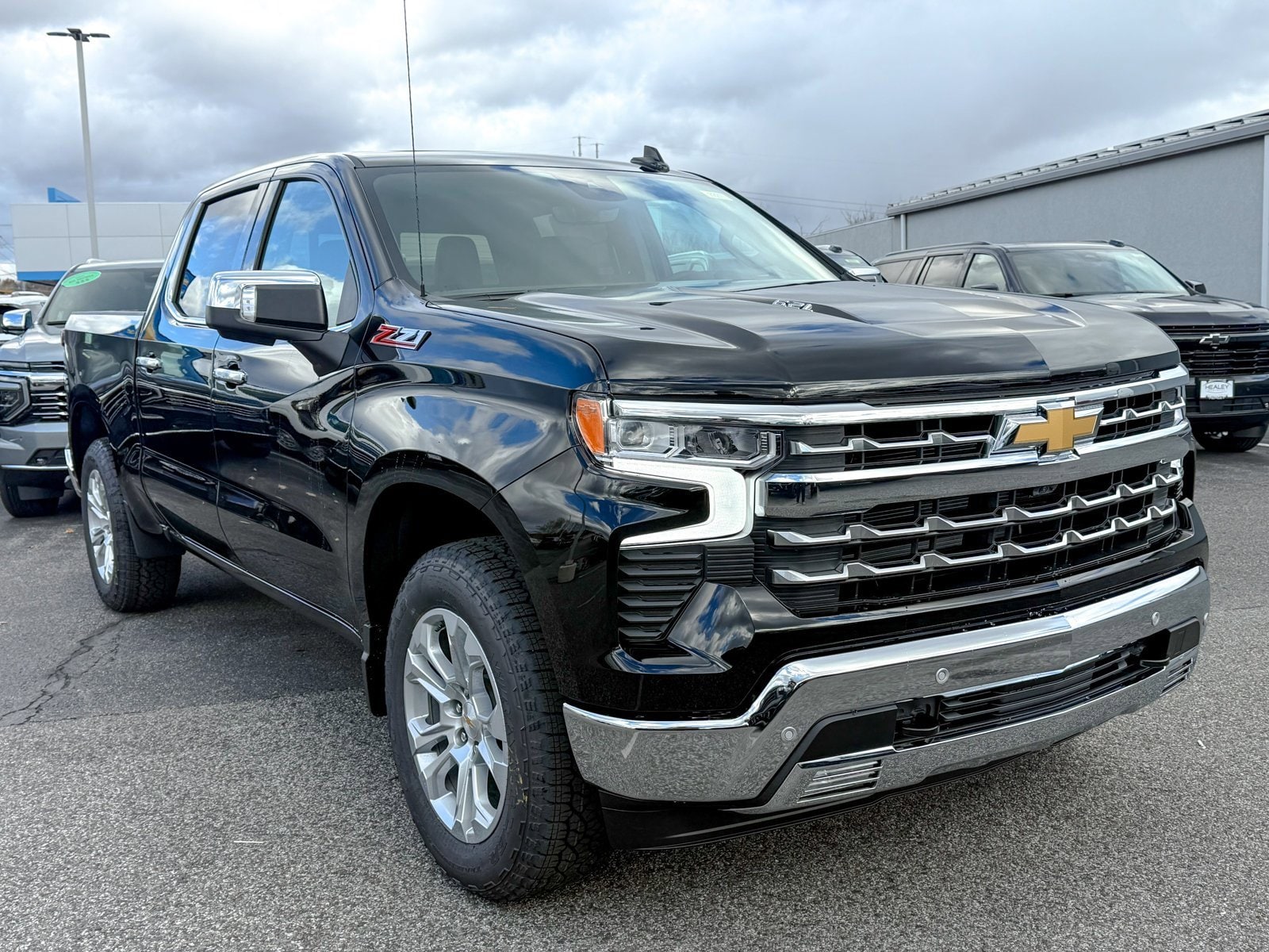 2026 Chevrolet Silverado 1500 LTZ's photo