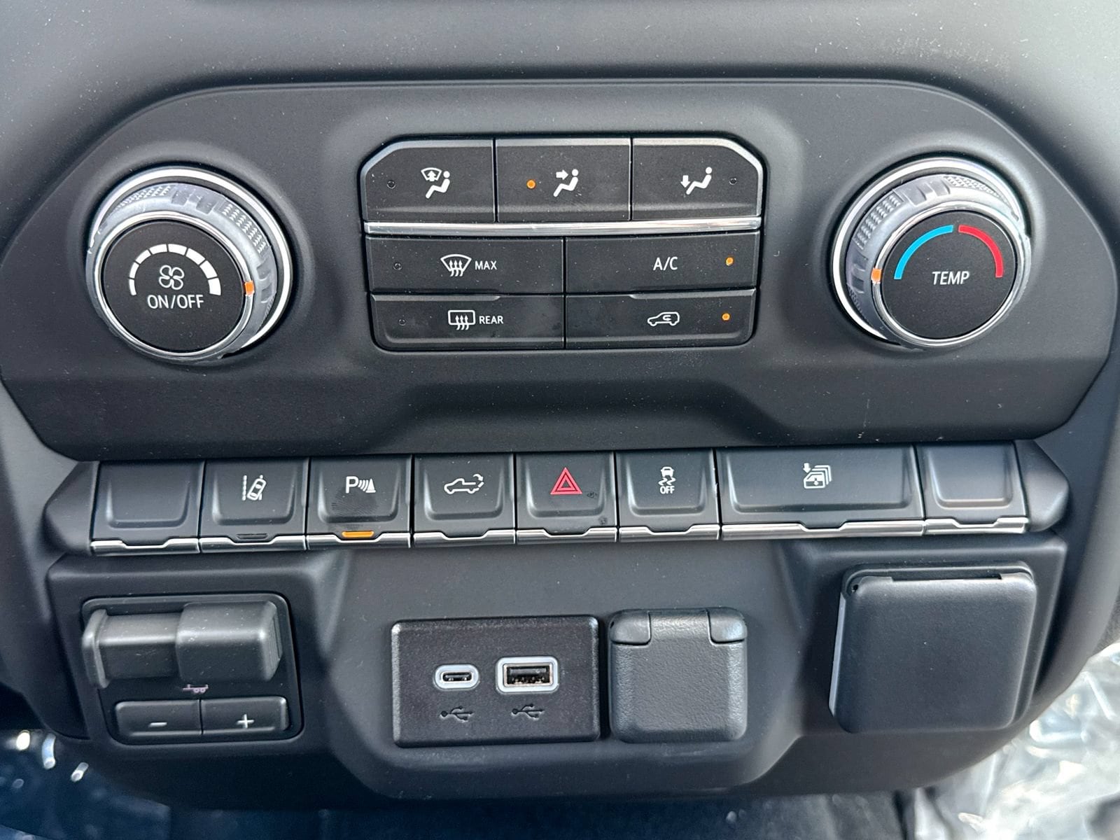 2026 Chevrolet Silverado 2500 HD Custom - Photo 30