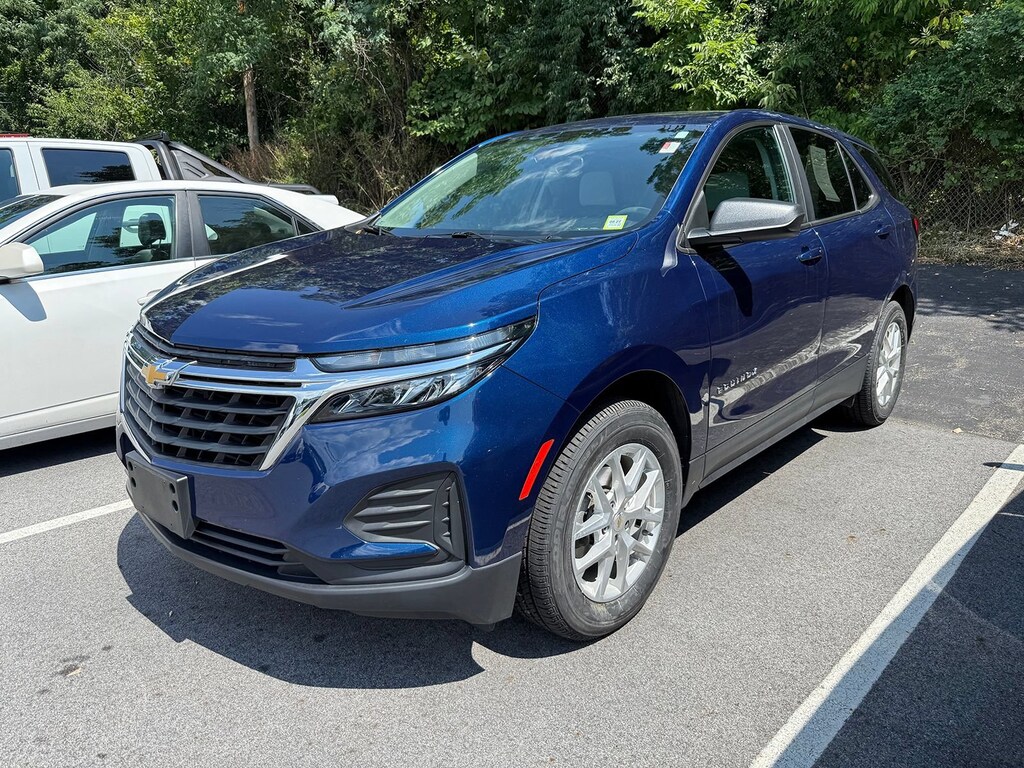 Used 2023 Chevrolet Equinox LS SUV