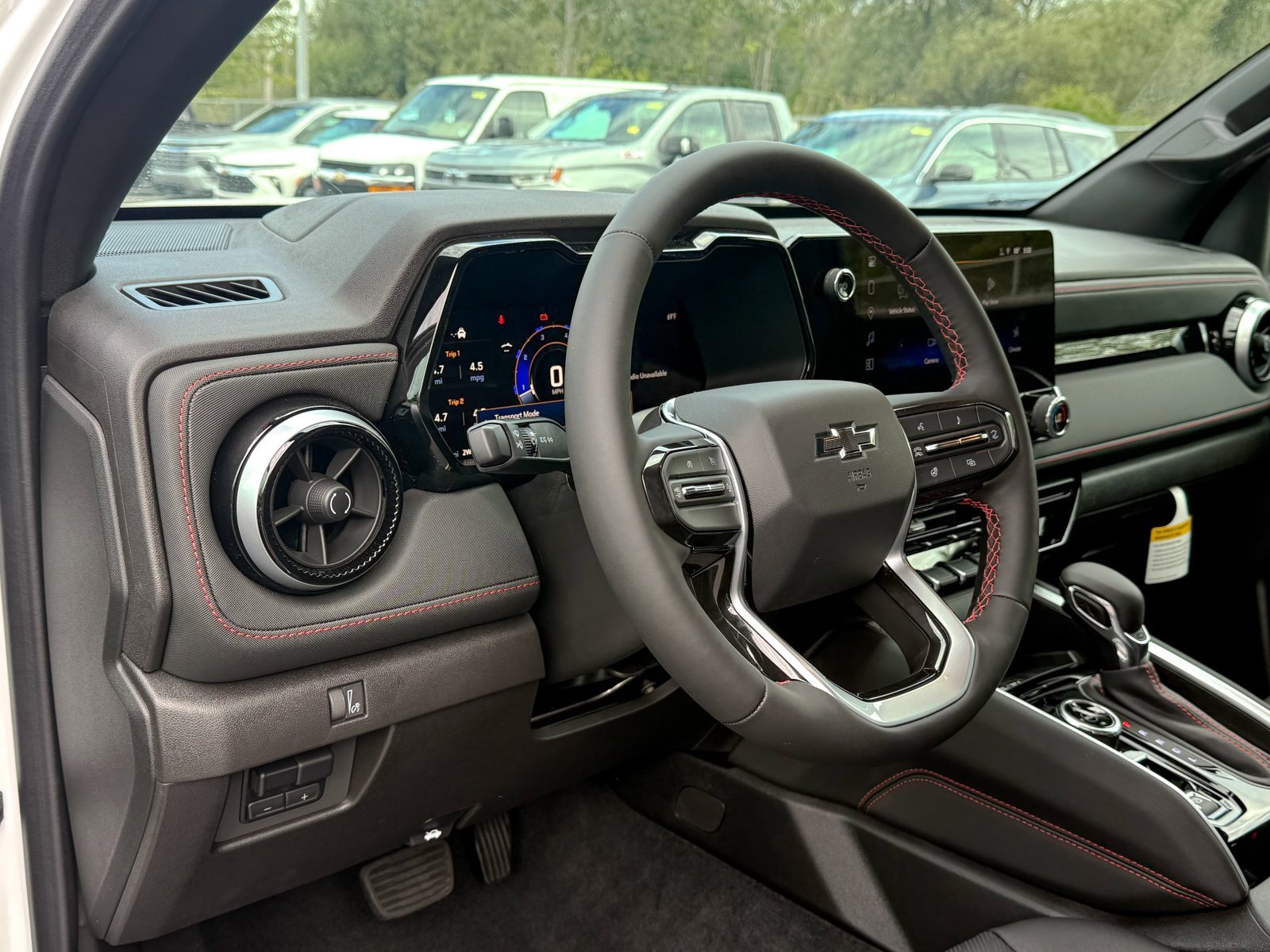2026 Chevrolet Colorado Z71 photo 2