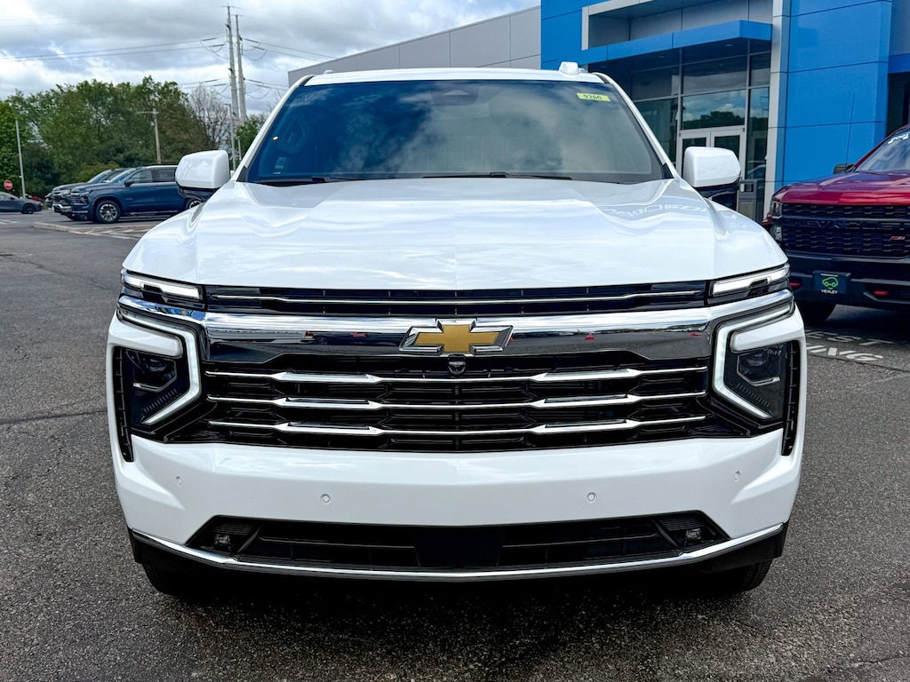 New 2026 Chevrolet Suburban LT SUV