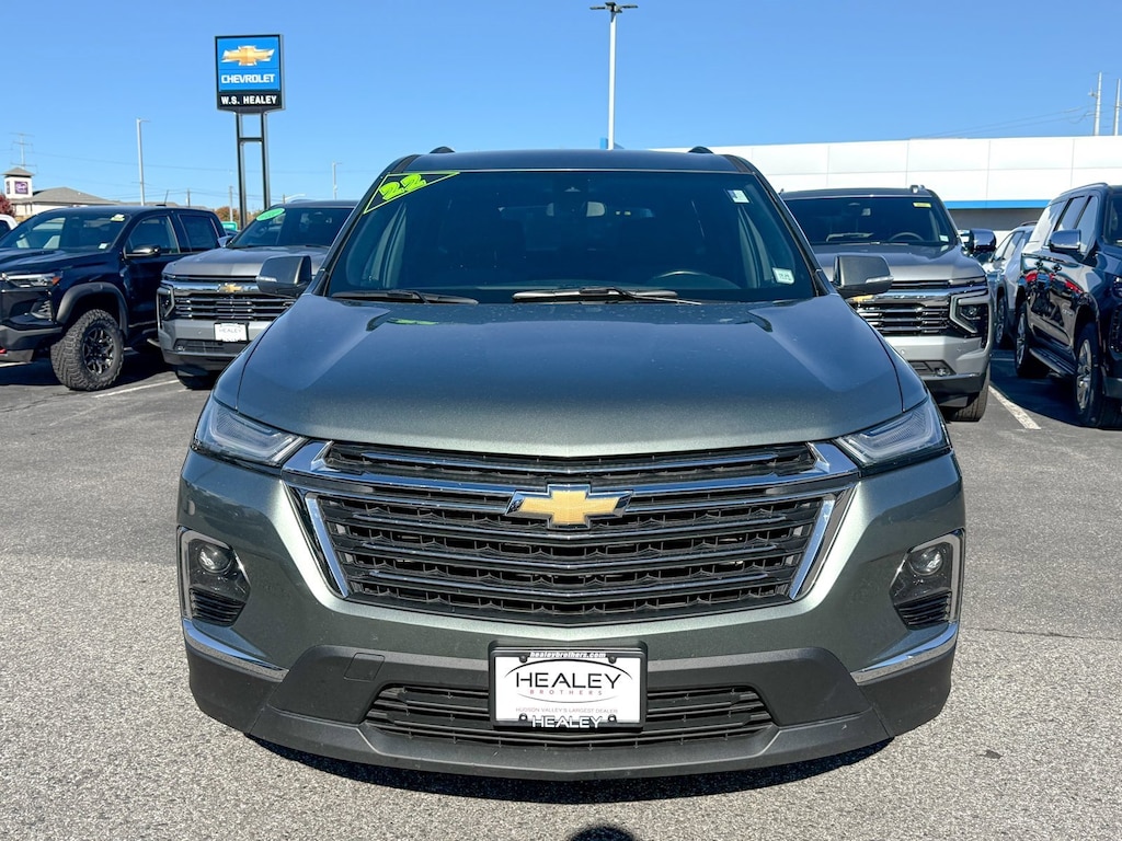 Used 2022 Chevrolet Traverse LT Cloth SUV