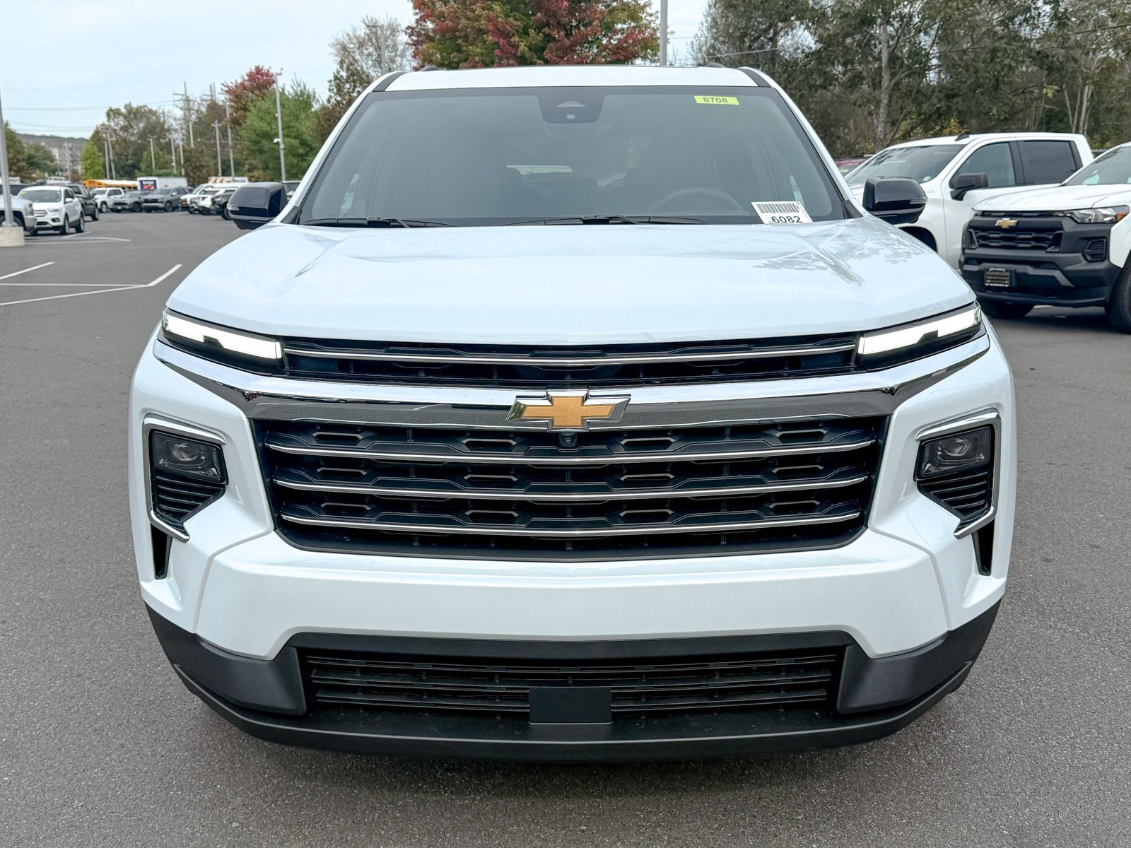 2026 Chevrolet Traverse photo 2