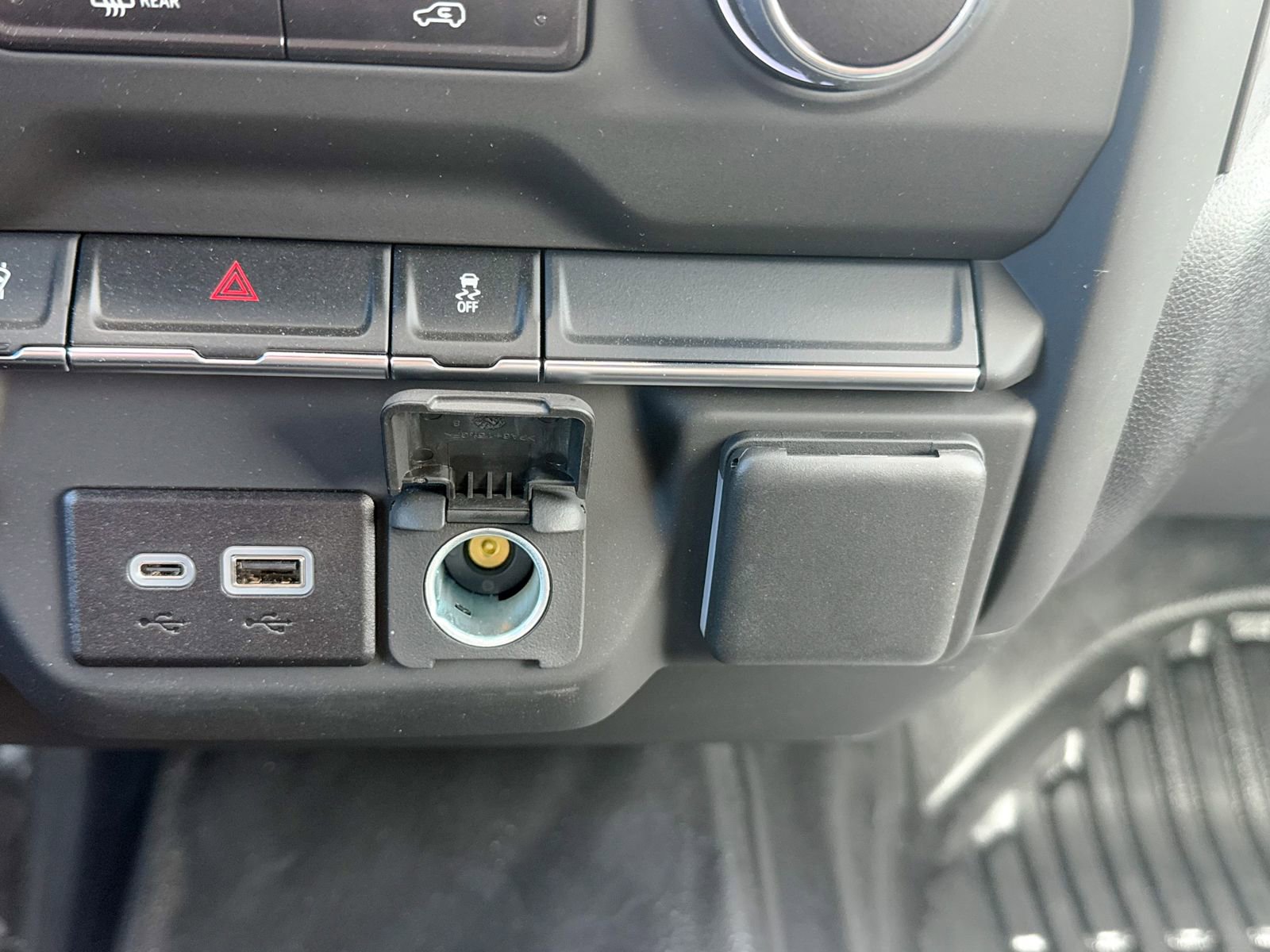 2025 Chevrolet Silverado 3500 HD Work Truck - Photo 34