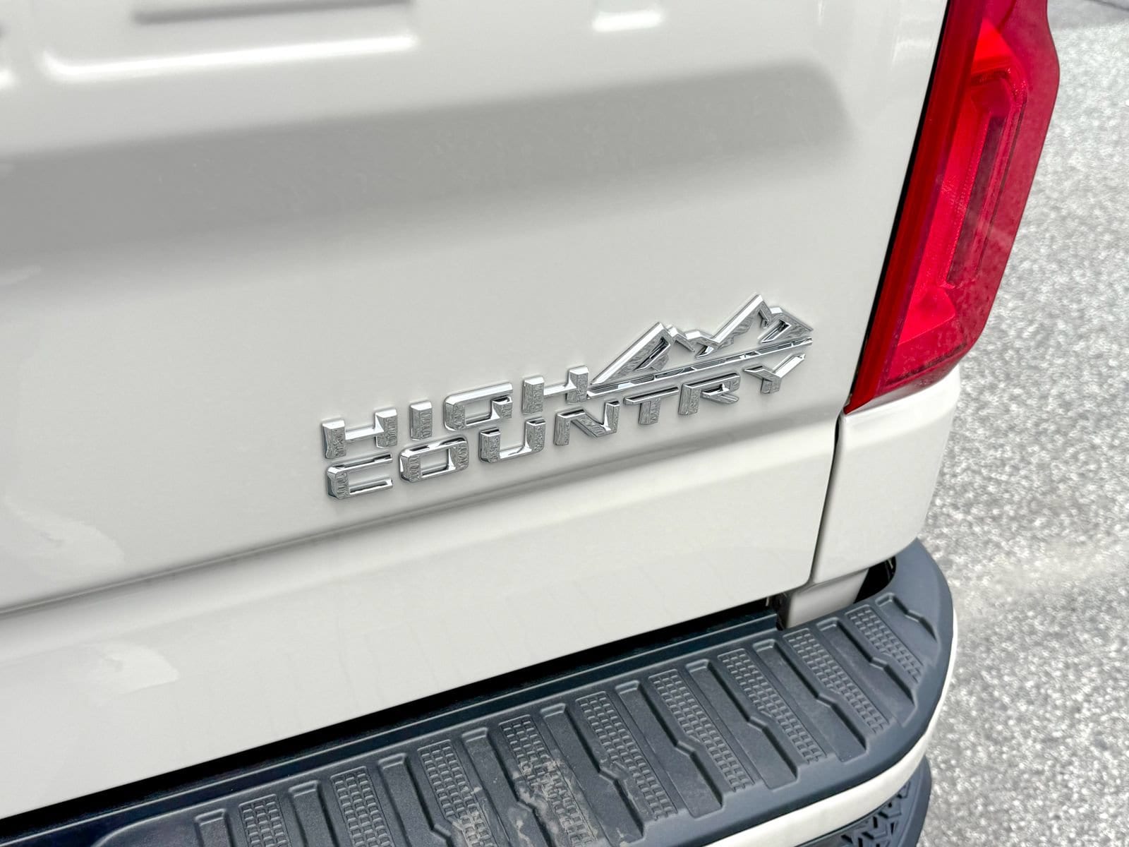 2026 Chevrolet Silverado 1500 High Country - Photo 12