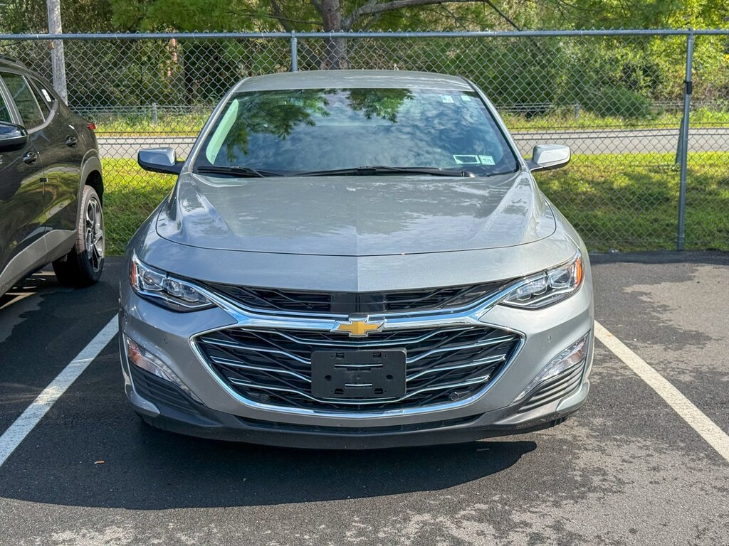 Used 2025 Chevrolet Malibu 2LT Sedan