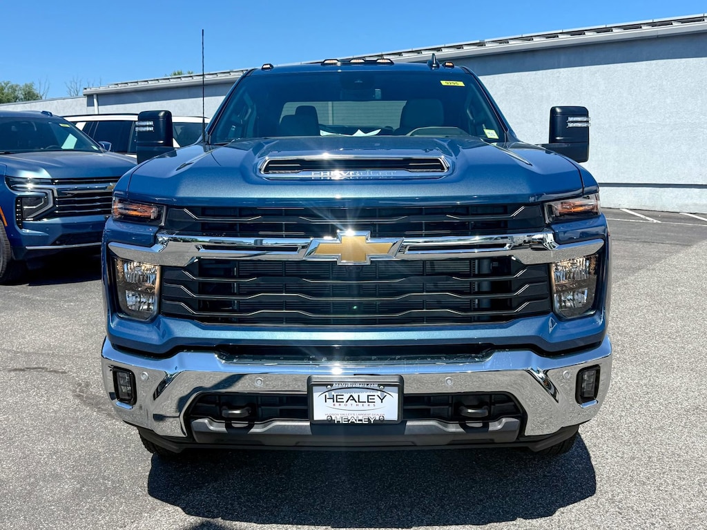New 2026 Chevrolet Silverado 3500 HD LT DRW Truck Crew Cab