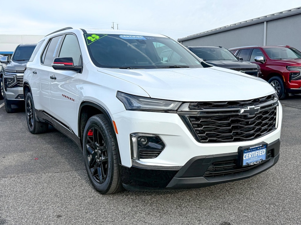 Used 2023 Chevrolet Traverse Premier SUV