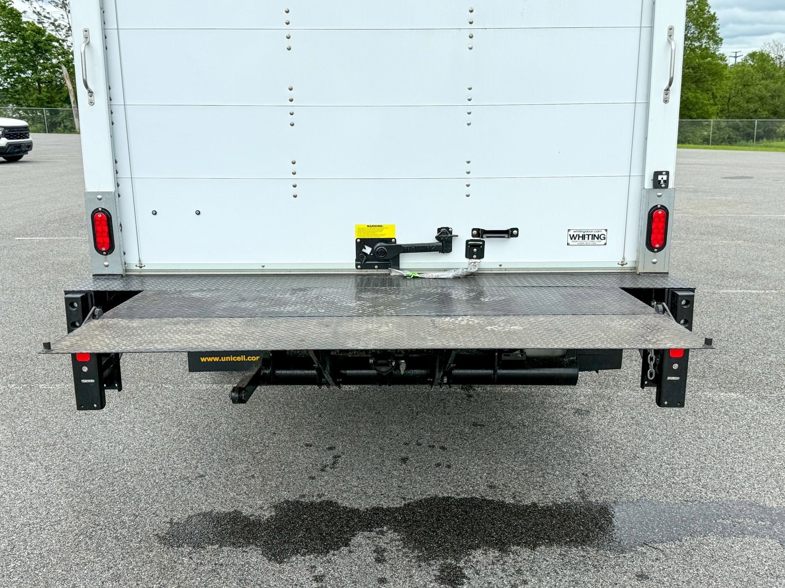 2025 Chevrolet Express Cutaway Base photo 22