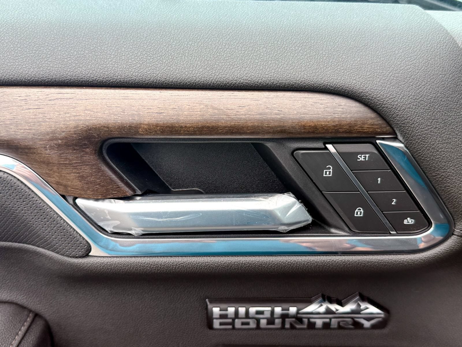 2026 Chevrolet Silverado 1500 High Country - Photo 15