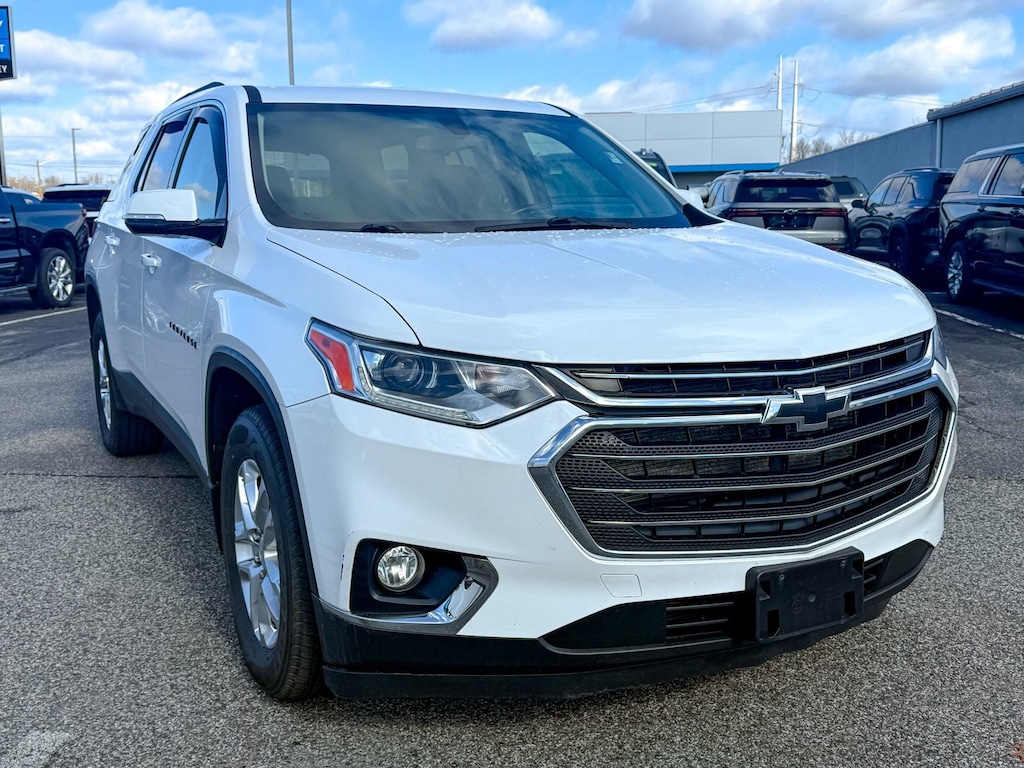 Used 2020 Chevrolet Traverse LT Cloth SUV