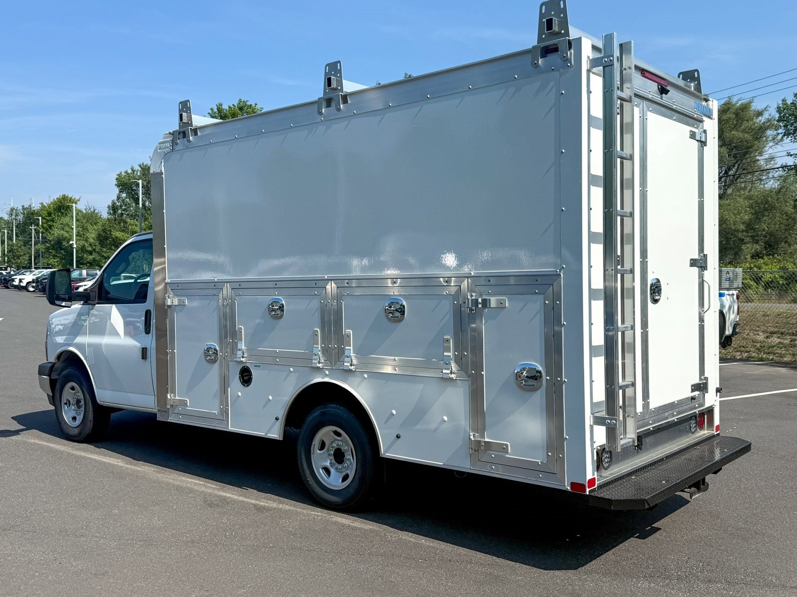 2025 Chevrolet Express 3500 Cutaway Van photo 2
