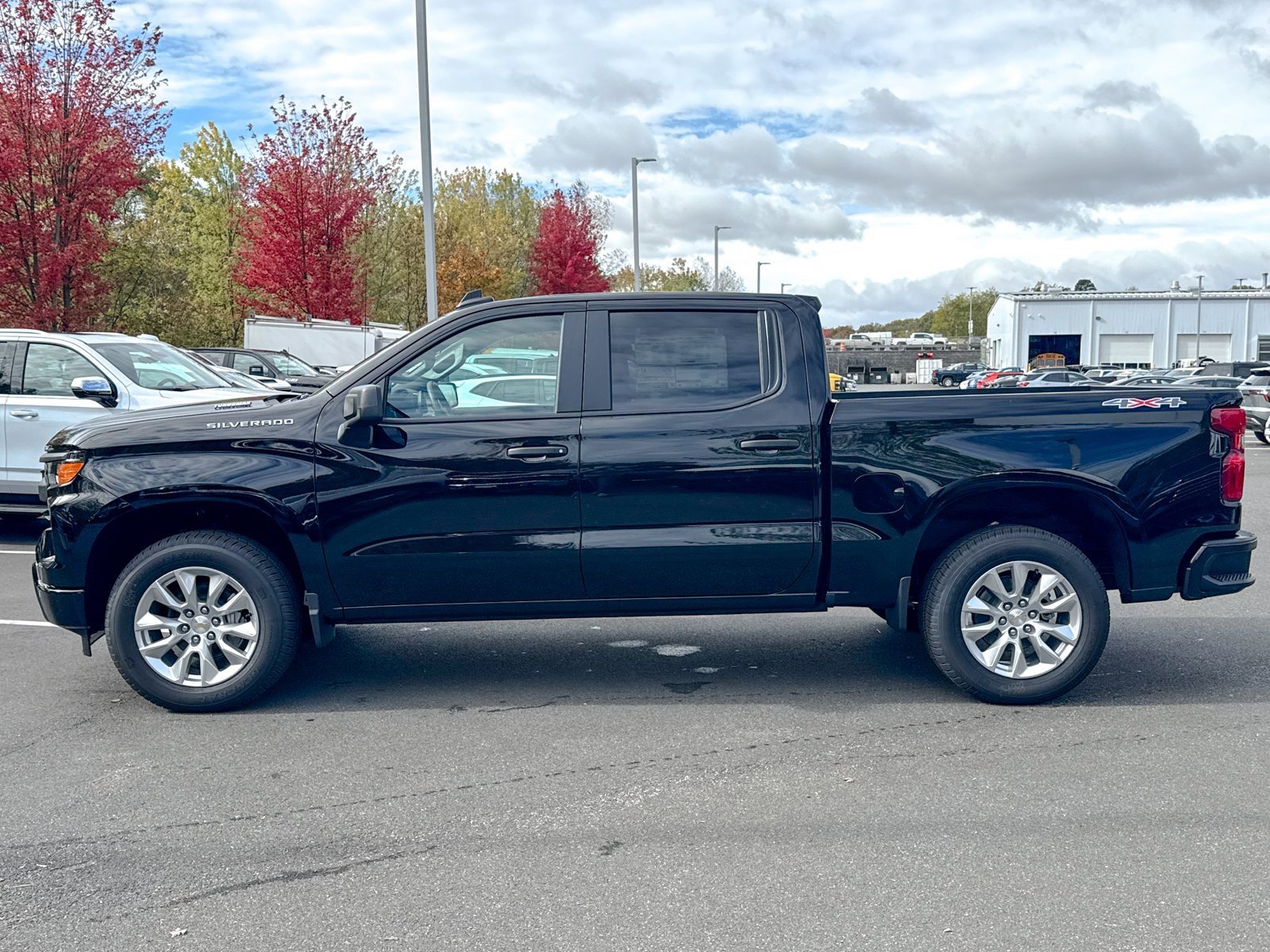 2026 Chevrolet Silverado 1500 Custom photo 4
