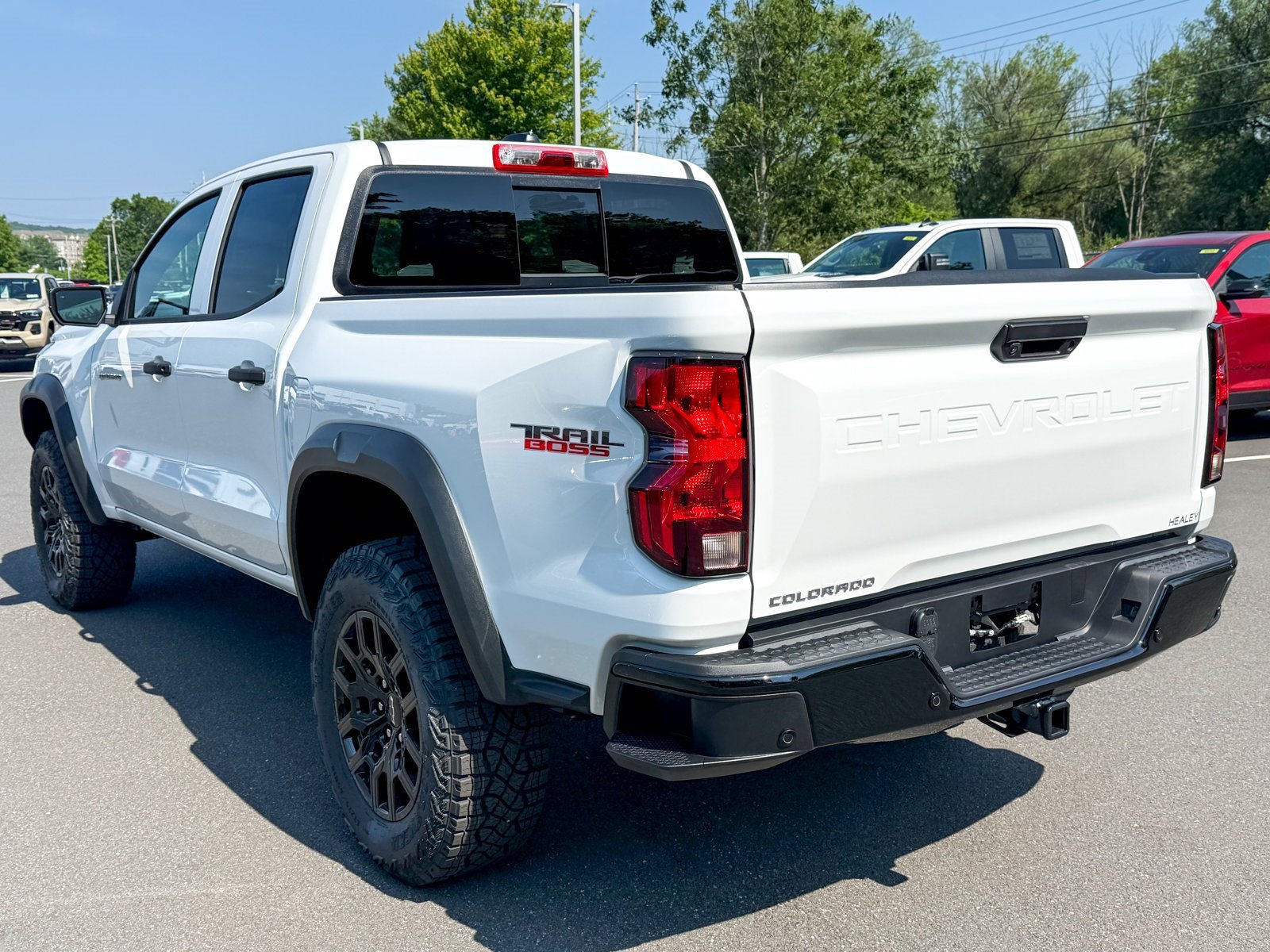 2025 Chevrolet Colorado Trail Boss photo 2