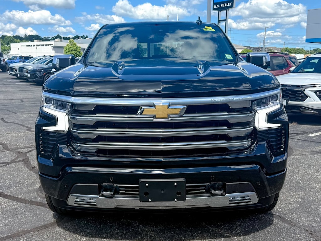 New 2026 Chevrolet Silverado 1500 High Country Truck Crew Cab