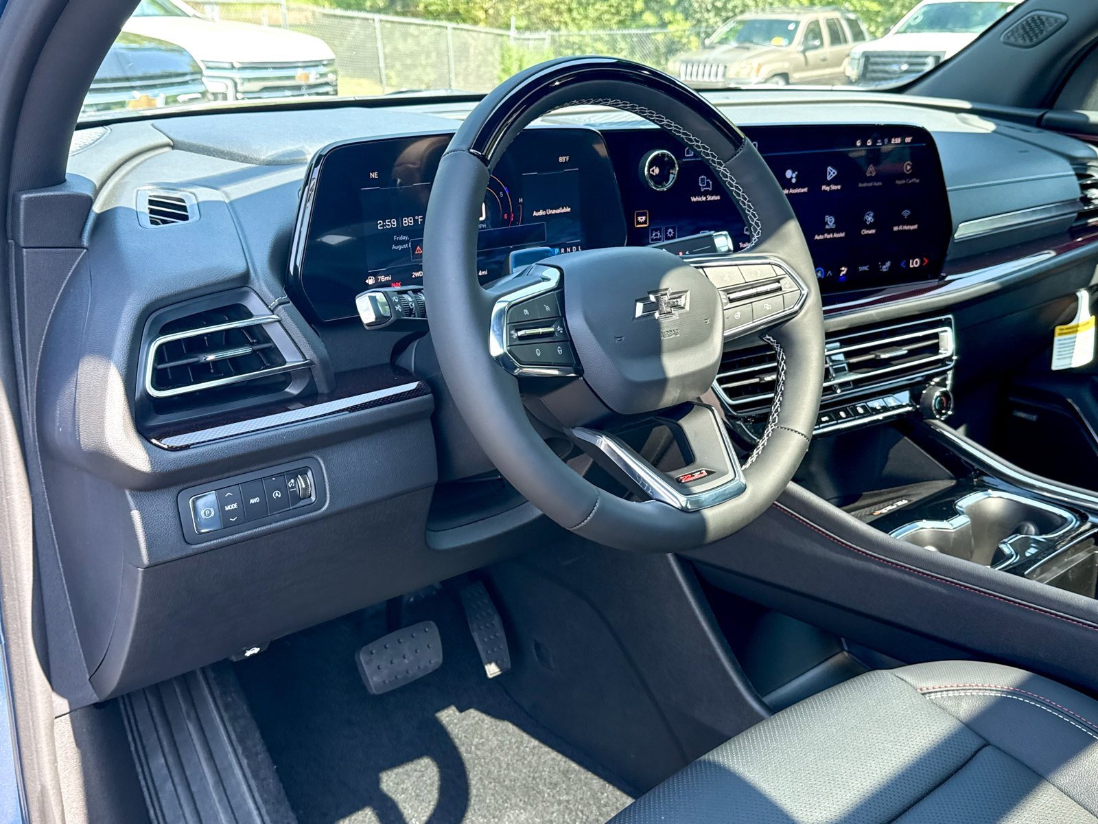 2026 Chevrolet Traverse Z71 photo 3