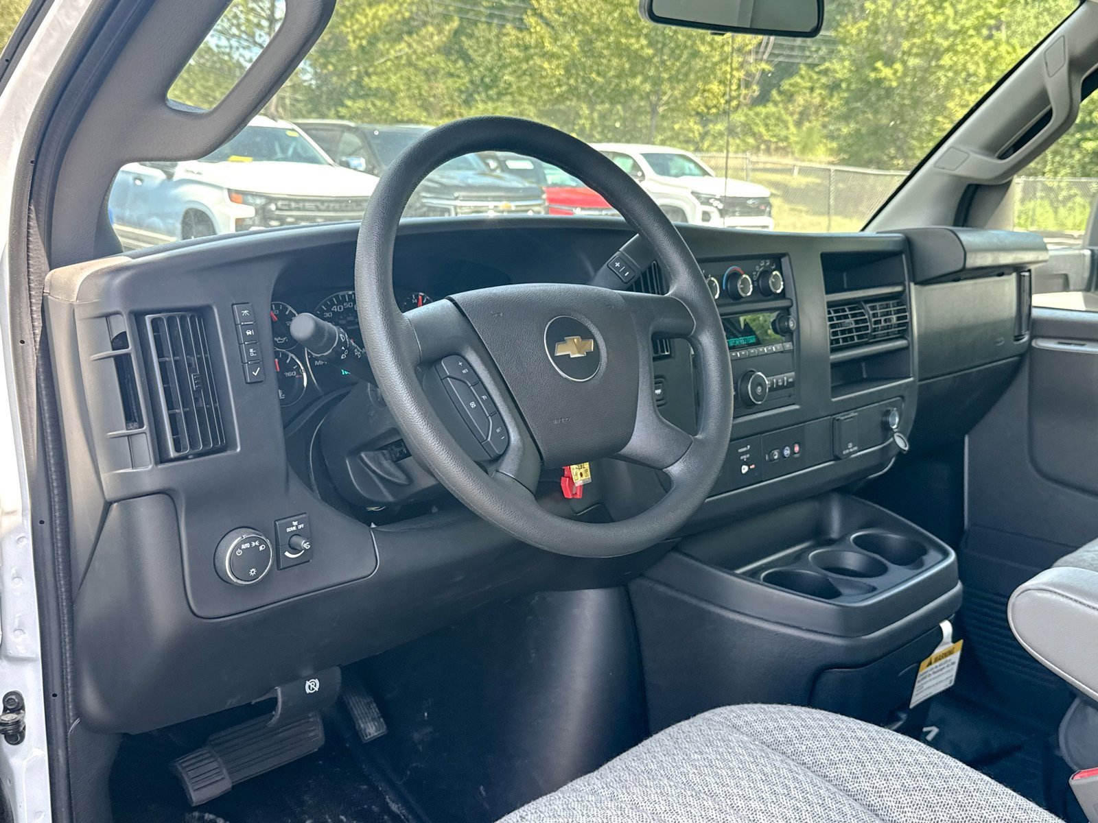 2024 Chevrolet Express Cutaway Van photo 3