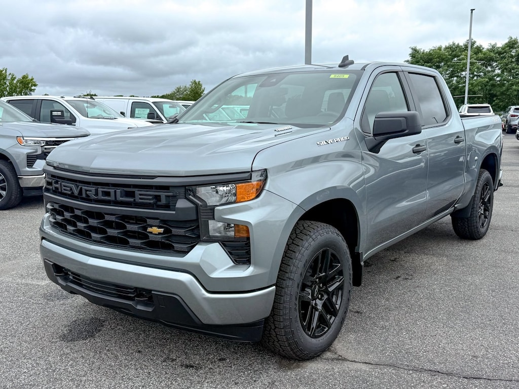 New 2026 Chevrolet Silverado 1500 Custom Truck Crew Cab