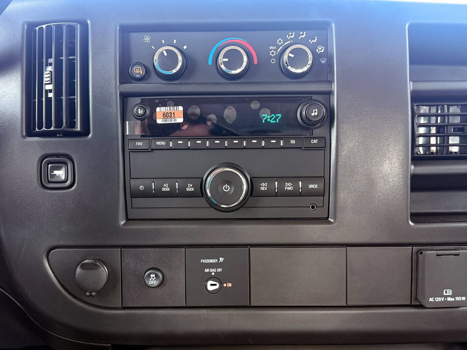 2026 Chevrolet Express Cargo Work Van - Photo 23