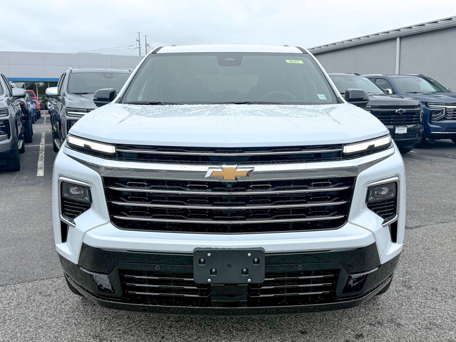 2026 Chevrolet Traverse High Country photo 2