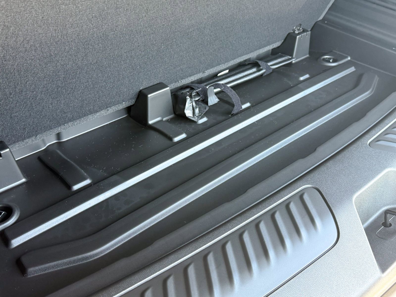 2026 Chevrolet Tahoe LT - Photo 16