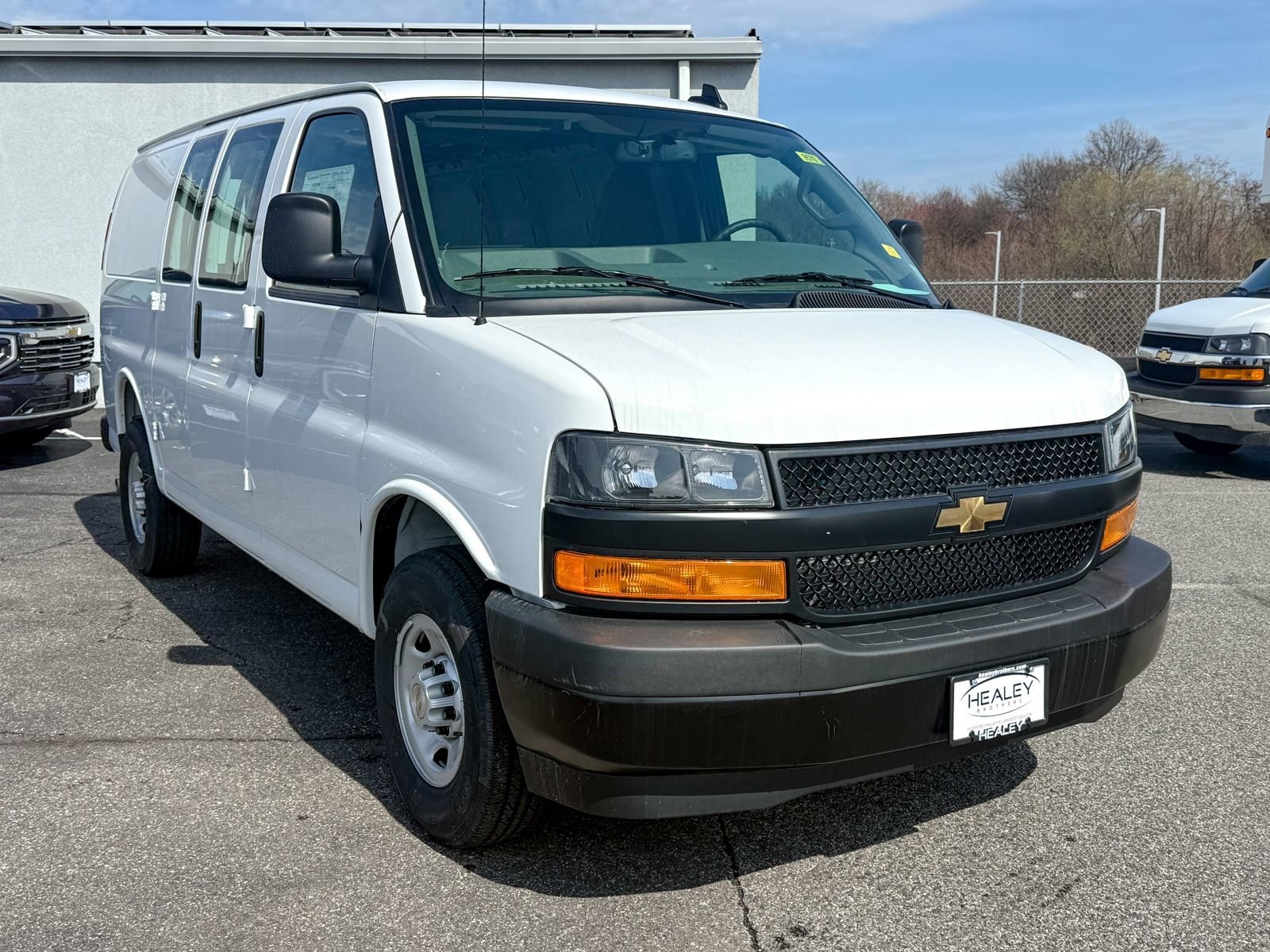 2025 Chevrolet Express Cargo