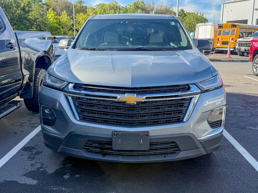 Used 2023 Chevrolet Traverse LS SUV
