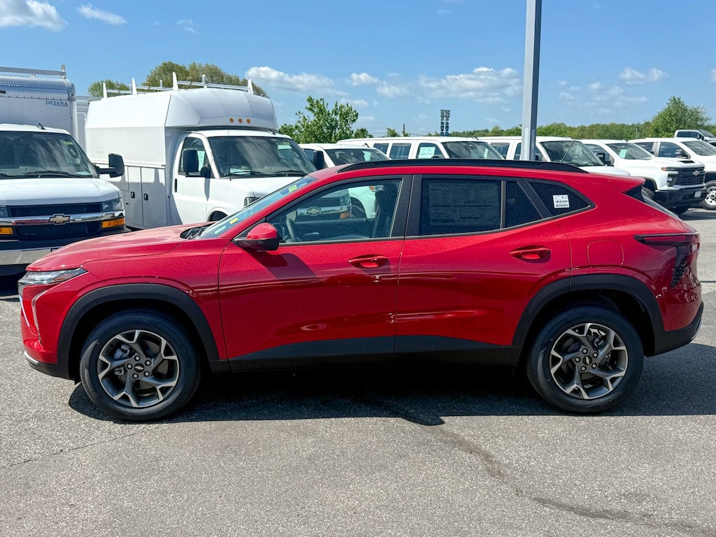 New 2026 Chevrolet Trax LT SUV