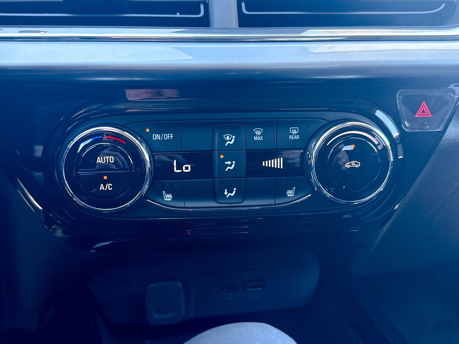 2026 Chevrolet Trax LT - Photo 29