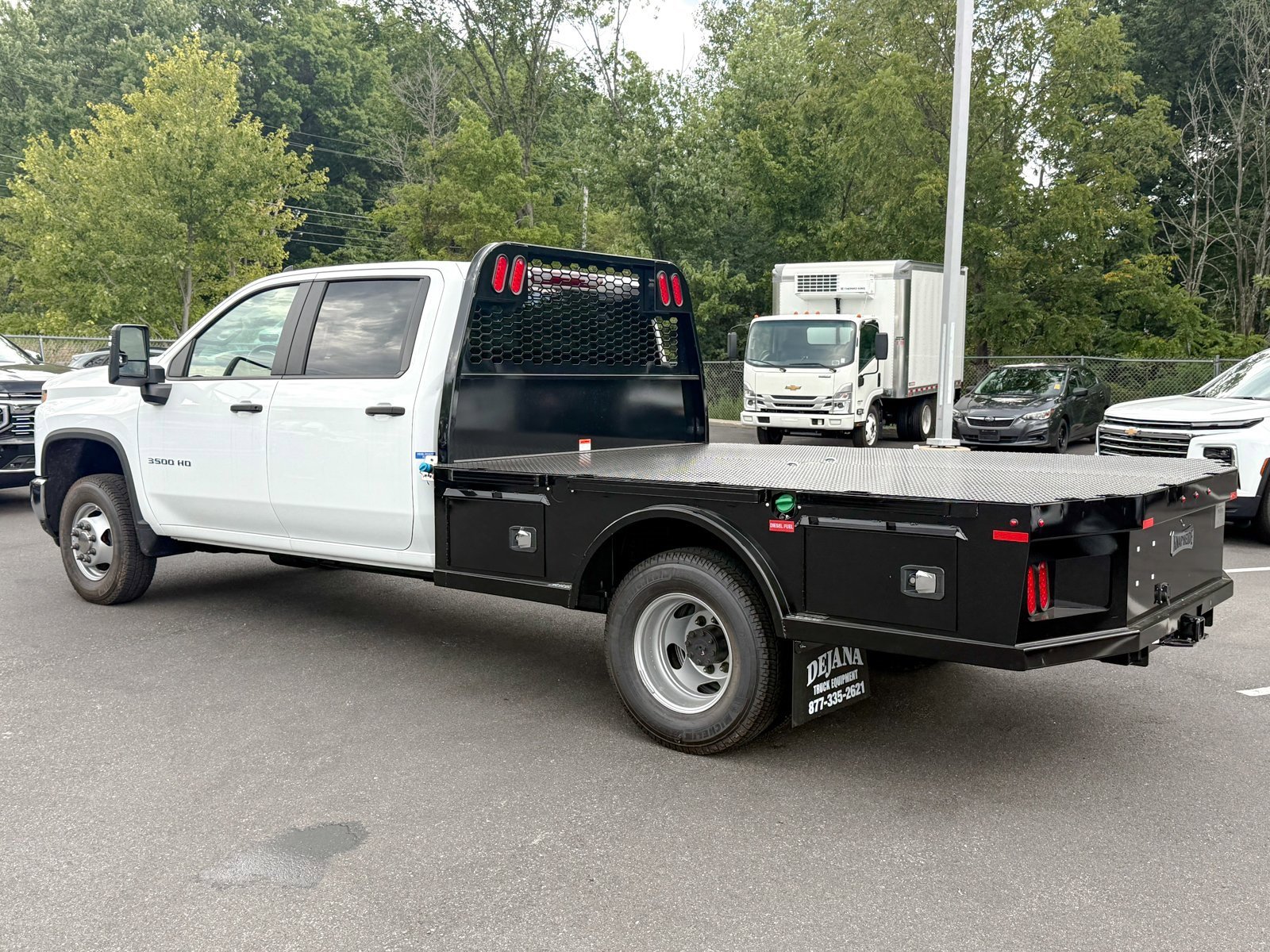 2025 Chevrolet Silverado 3500HD Work Truck photo 2