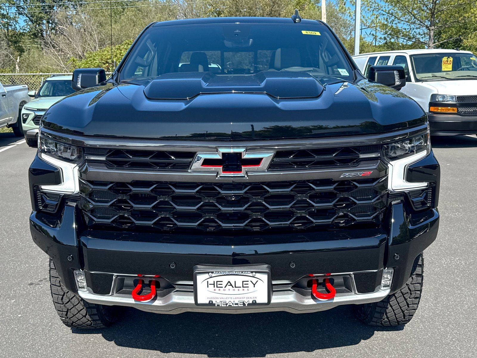 2025 Chevrolet Silverado 1500 ZR2 photo 3