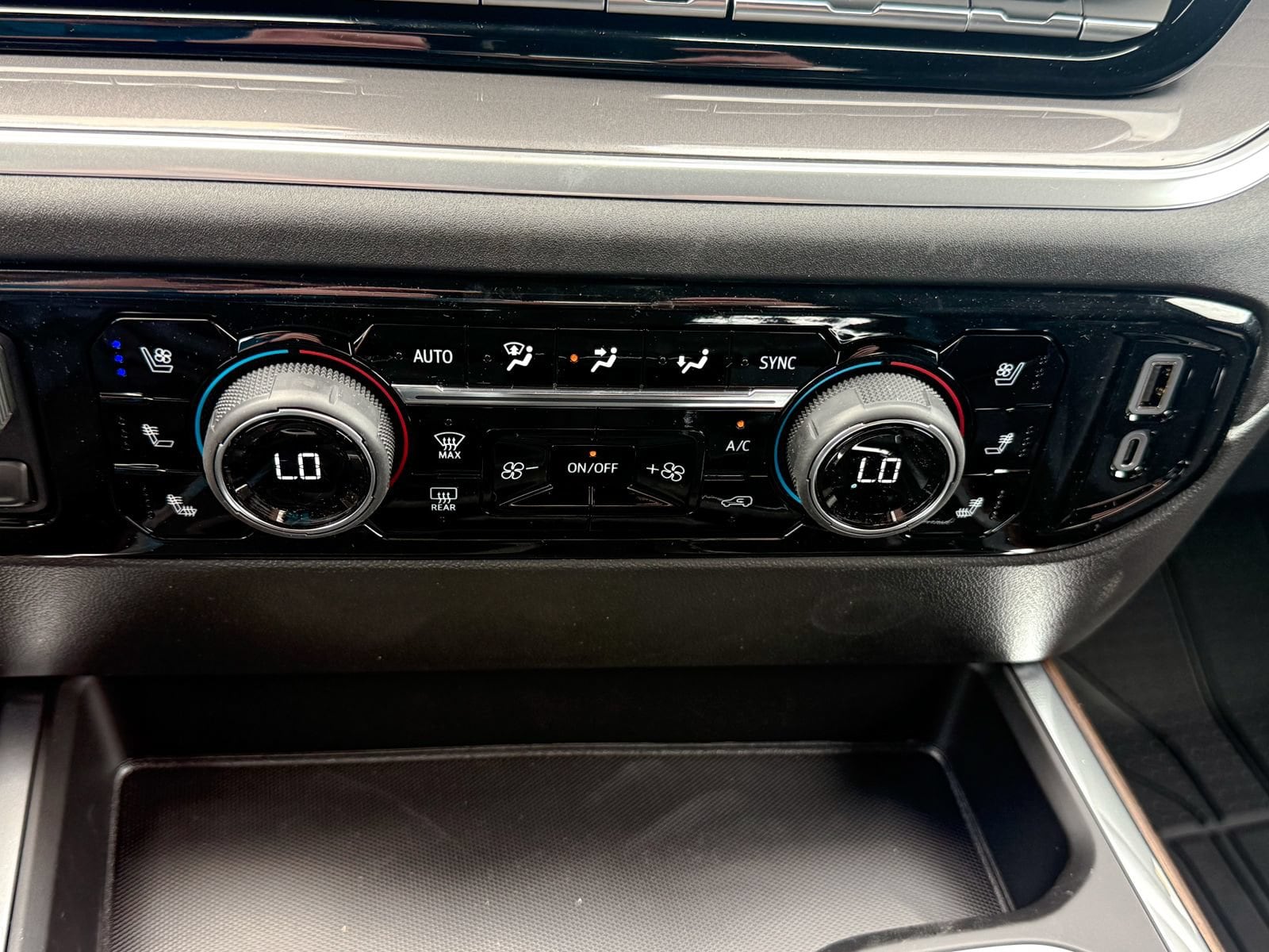 2026 Chevrolet Silverado 1500 High Country - Photo 30