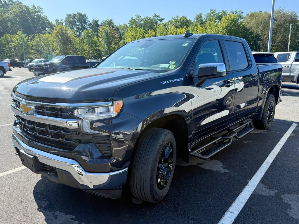 Used 2023 Chevrolet Silverado 1500 LT Truck Crew Cab