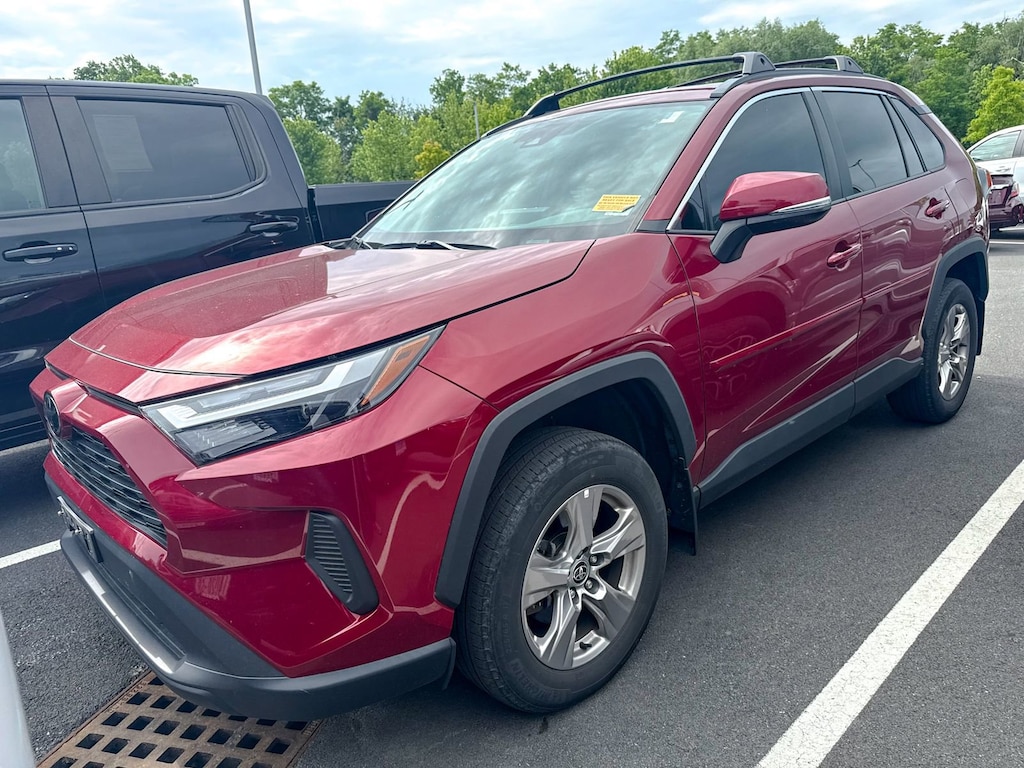 Used 2022 Toyota RAV4 XLE SUV