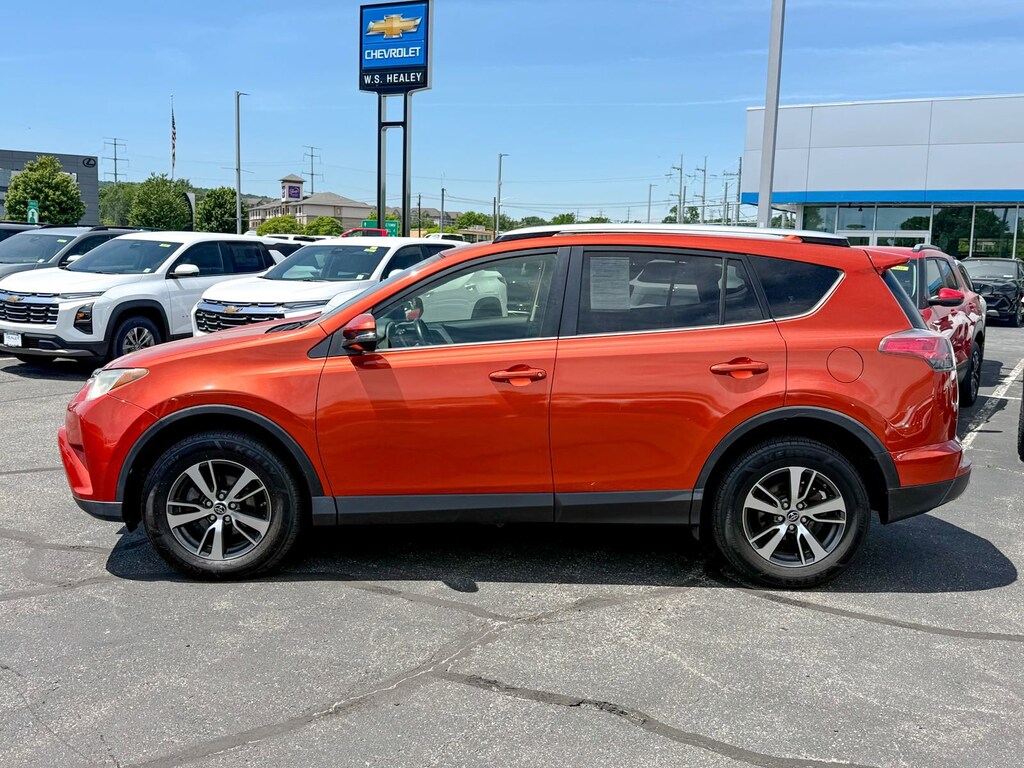 Used 2016 Toyota RAV4 XLE SUV