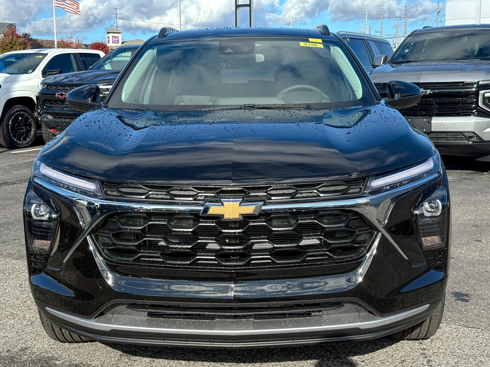 2026 Chevrolet Trax LT photo 2