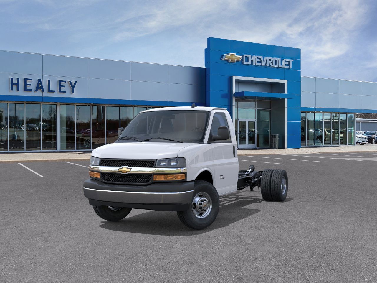 2025 Chevrolet Express Cutaway Base photo 47