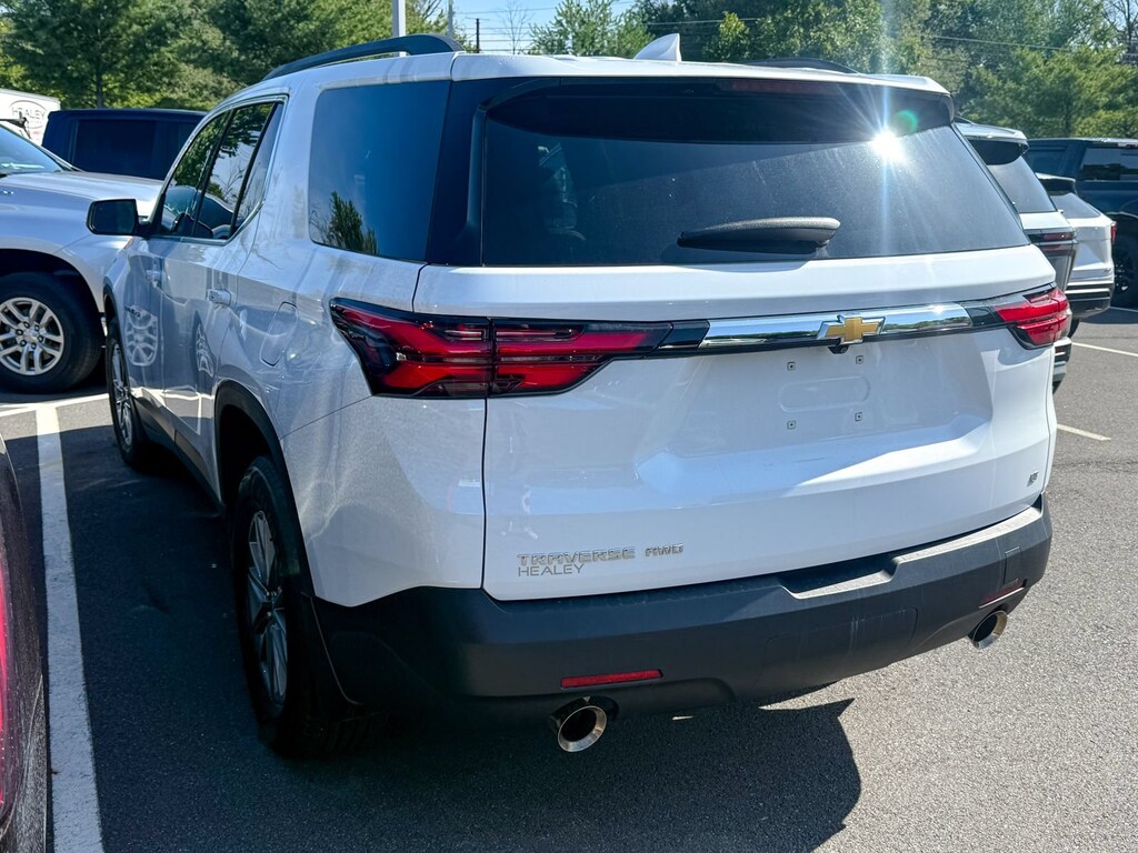 Used 2023 Chevrolet Traverse LT Leather SUV