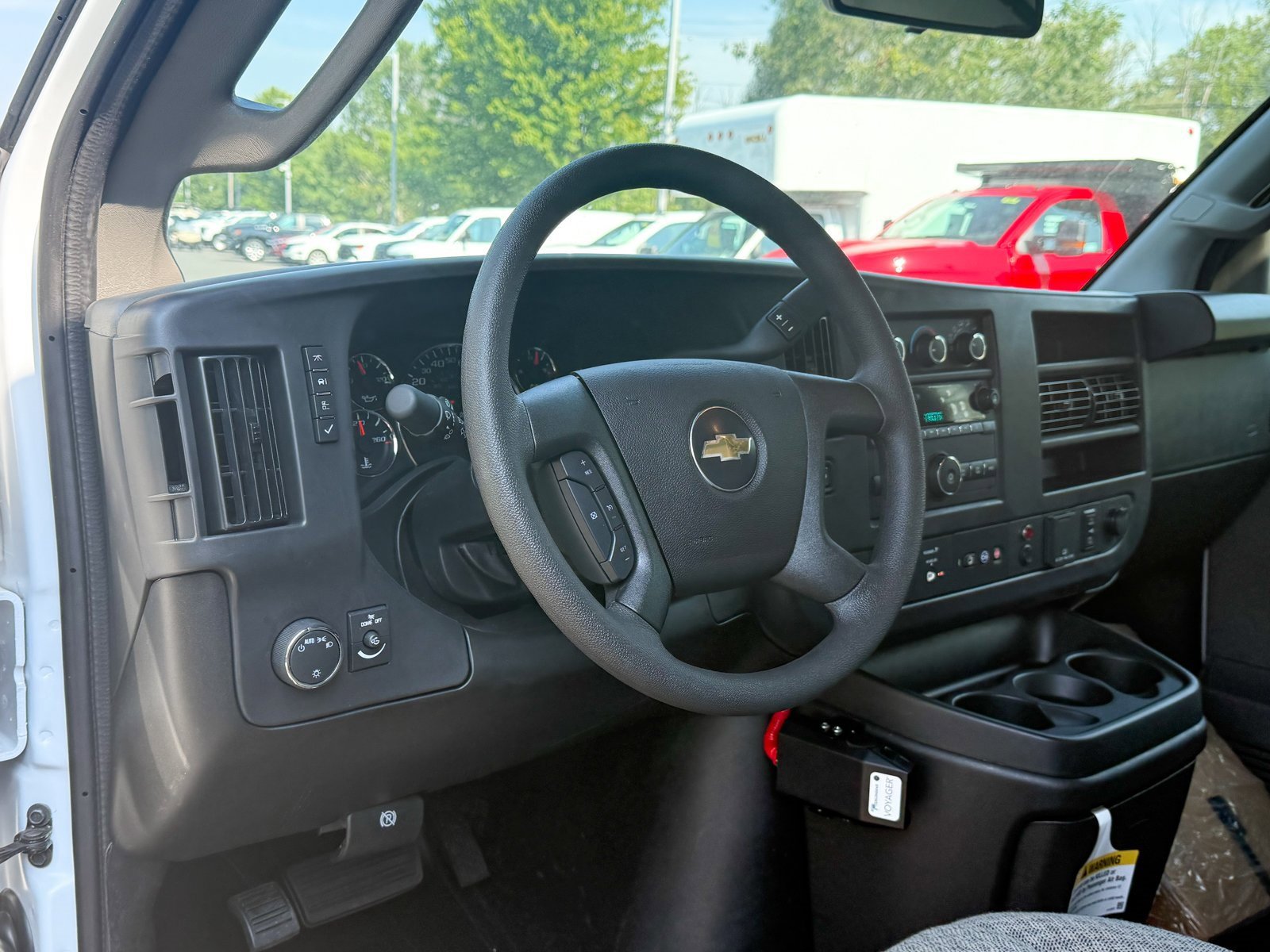 2025 Chevrolet Express 3500 Cutaway Van photo 3