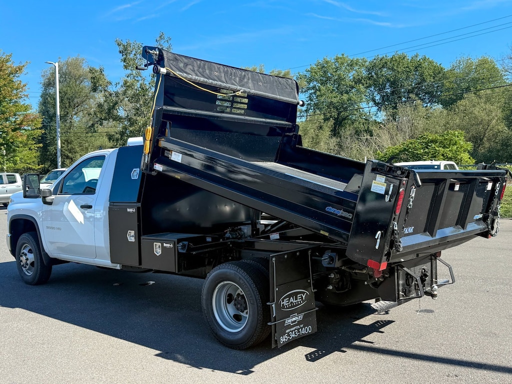 New 2025 Chevrolet Silverado 3500 HD Chassis Cab Work Truck Truck Regular Cab