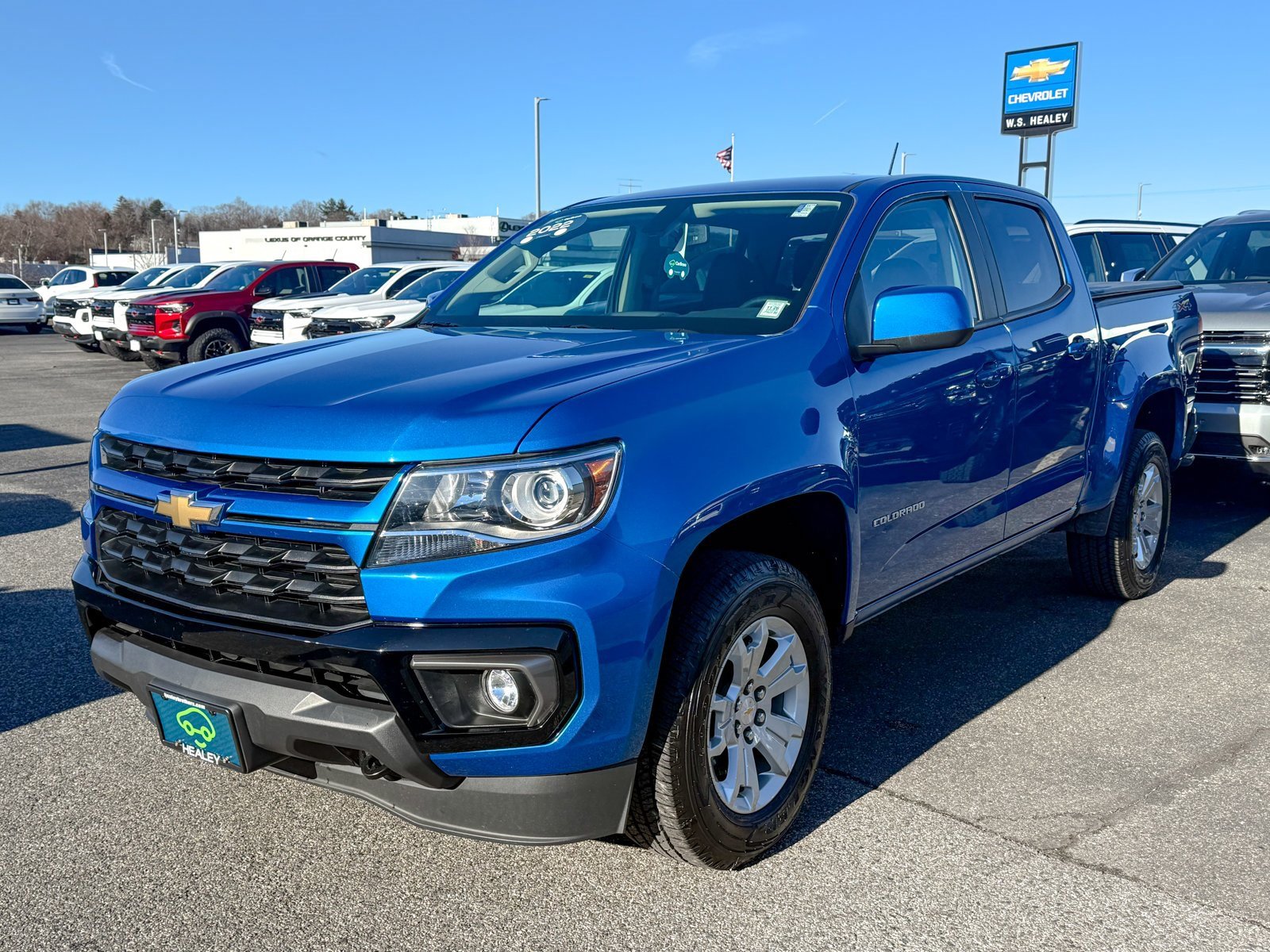 2022 Chevrolet Colorado LT photo 3
