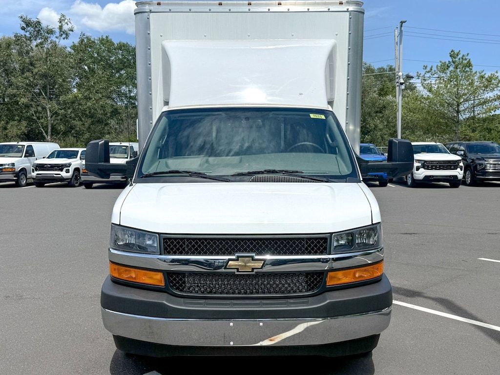 New 2024 Chevrolet Express Cutaway 4500 2WT Cutaway Van