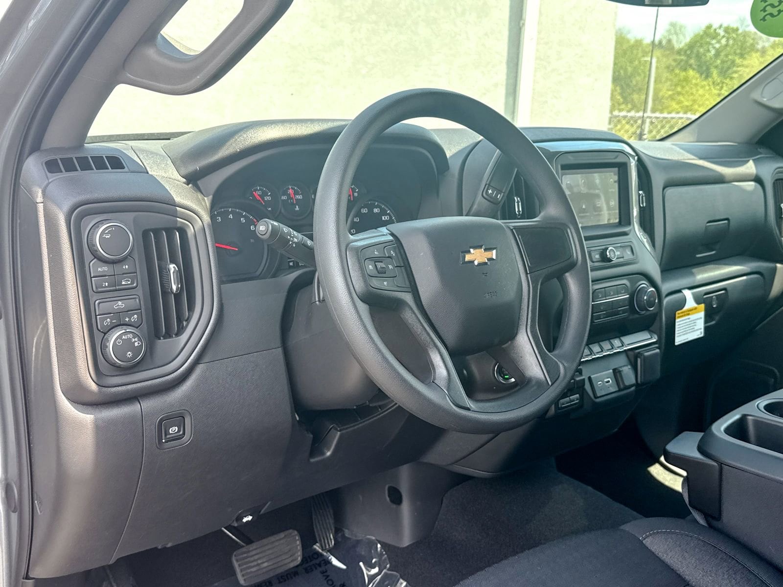 2026 Chevrolet Silverado 1500 Custom - Photo 13
