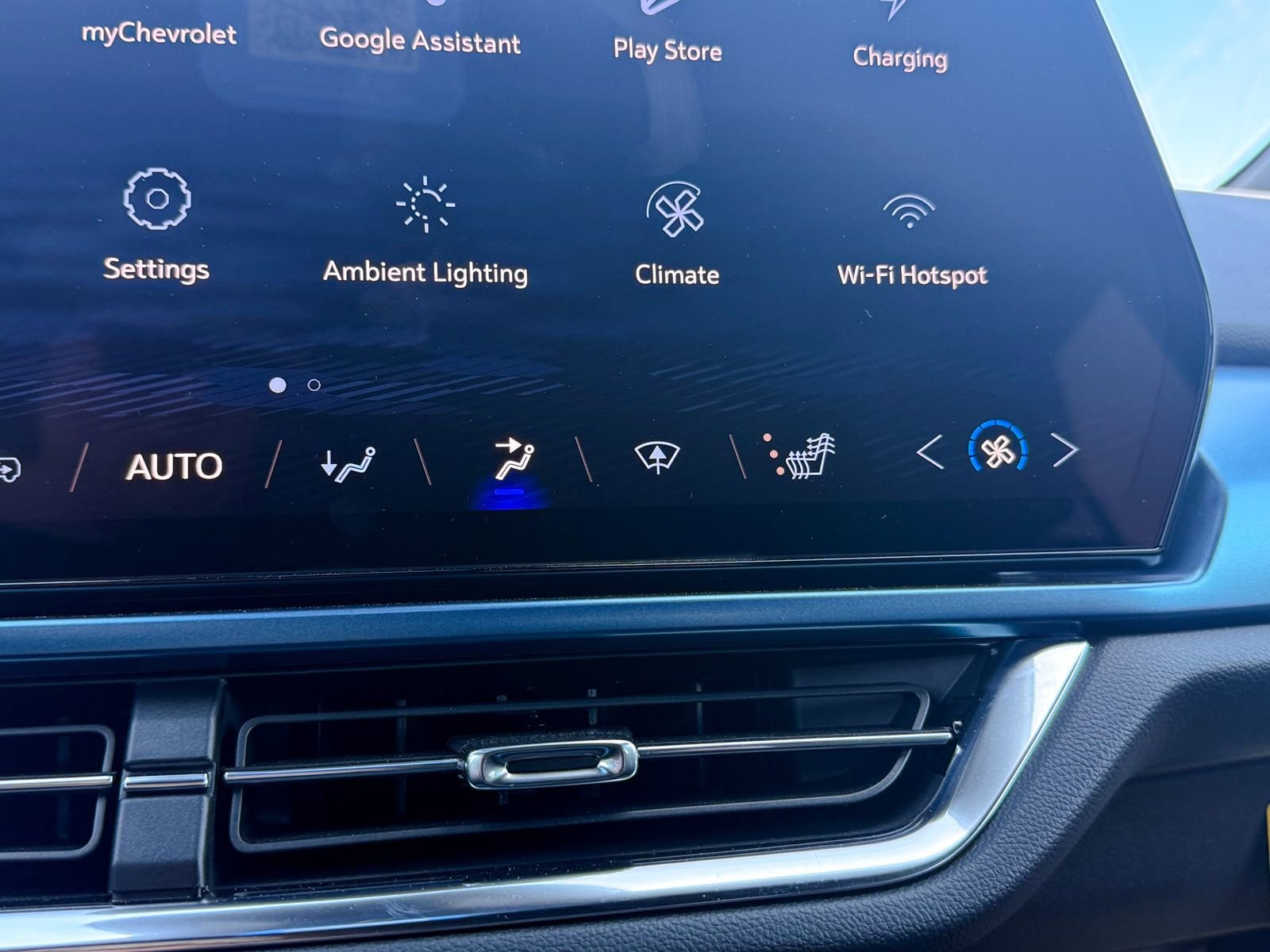 2026 Chevrolet Equinox EV 2LT - Photo 30